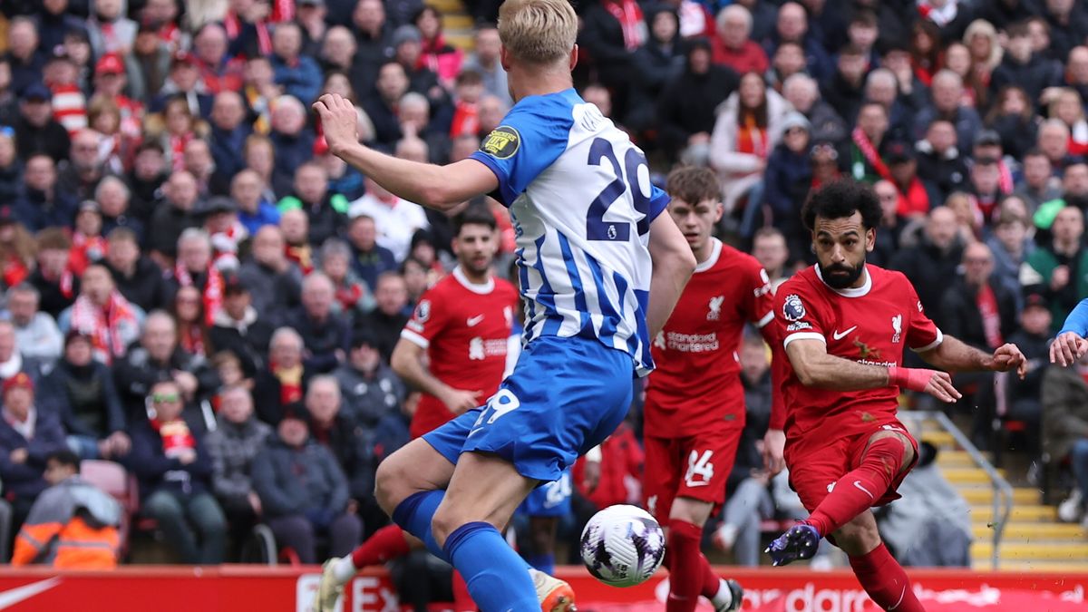 PAP/EPA / Adam Vaughan / Na zdjęciu: Mohamed Salah strzelił gola, który dał drużynie Liverpoolu zwycięstwo z Brighton