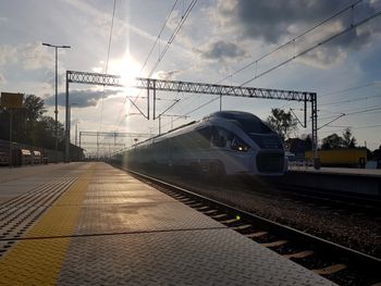 Wagony niemieckiego przewoźnika na polskich torach. "Zostaną poddane niezbędnym naprawom"