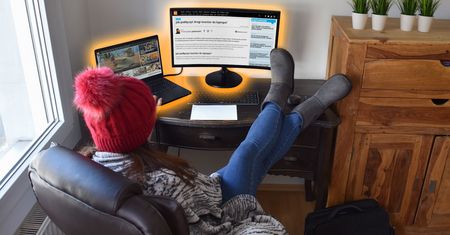 Jak podłączyć drugi monitor do laptopa?