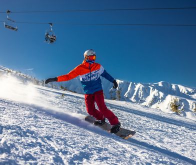 Słowacka zima pozytywnie zaskoczy całą rodzinę – gdzie na narty z dziećmi?
