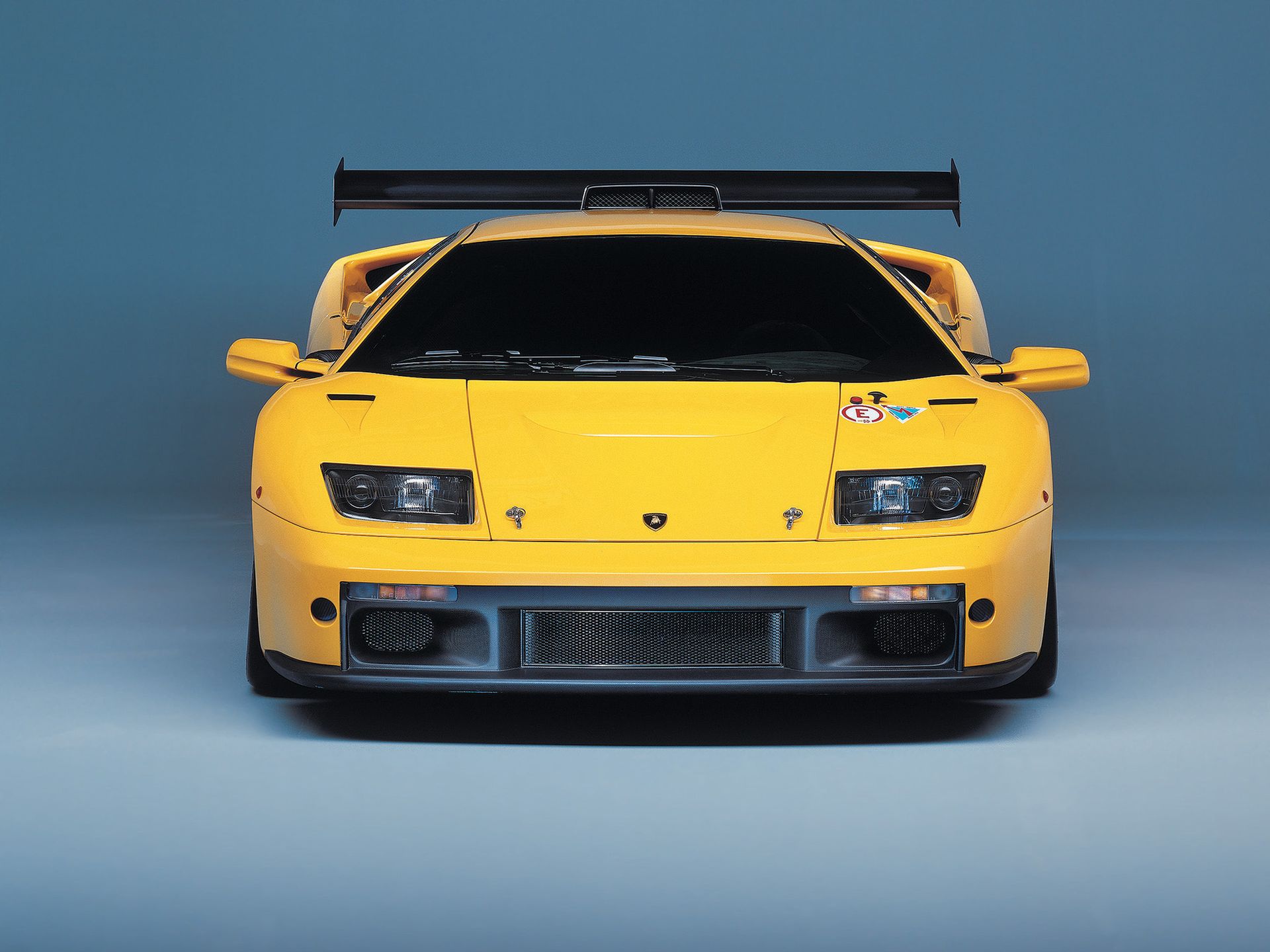 Od dekad z V12: ewolucja hipersamochodów Lamborghini 67