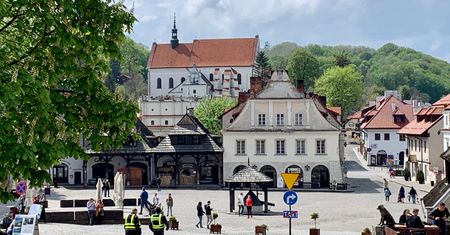 Majówka inna niż wszystkie. Kazimierz Dolny odzyskuje dawną magię
