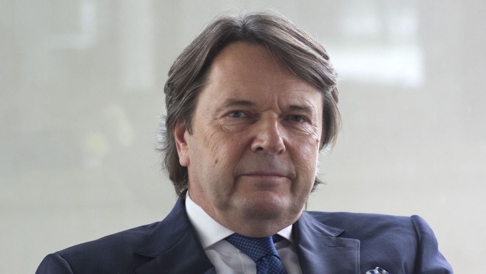 Zbigniew Jakubas musi zaakcetować, że jego akcje Newagu są warte dużo mniej niż w poniedziałek