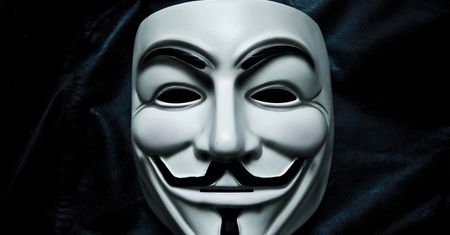 Anonymous się nie zatrzymują – grupa zhakowała najważniejszy bank w Rosji