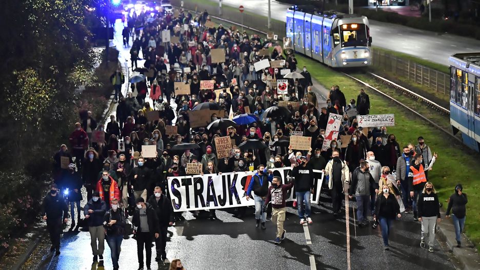 Strajk kobiet. Kary dla nauczycieli? Ministerstwo Edukacji Narodowej sprawdza nauczycieli