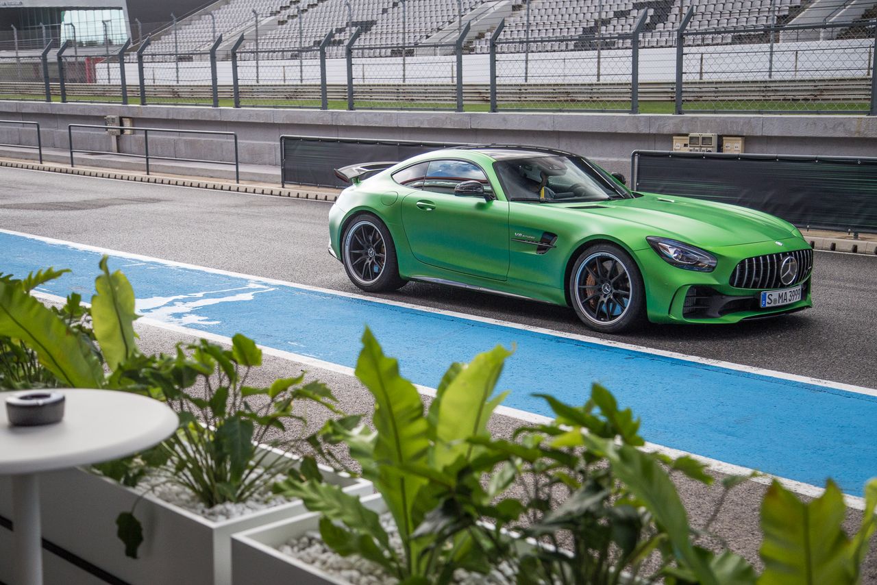 Mercedes-AMG GT R: jak zbliżyliśmy się do 100% możliwości nowego władcy torów wyścigowych