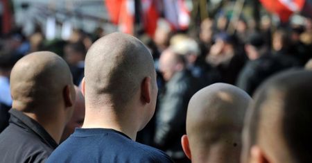 Niepokojące doniesienia z Niemiec. Ponad 1600 ekstremistów ma pozwolenie na broń