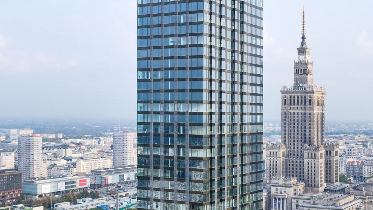 Pierwszy luksusowy wieżowiec mieszkalny w Polsce - Cosmopolitan przy Twardej w Warszawie.