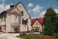 Koronawirus. Piszkowice największym ogniskiem COVID-19 na Dolnym Śląsku. Oświadczenie kurii biskupiej