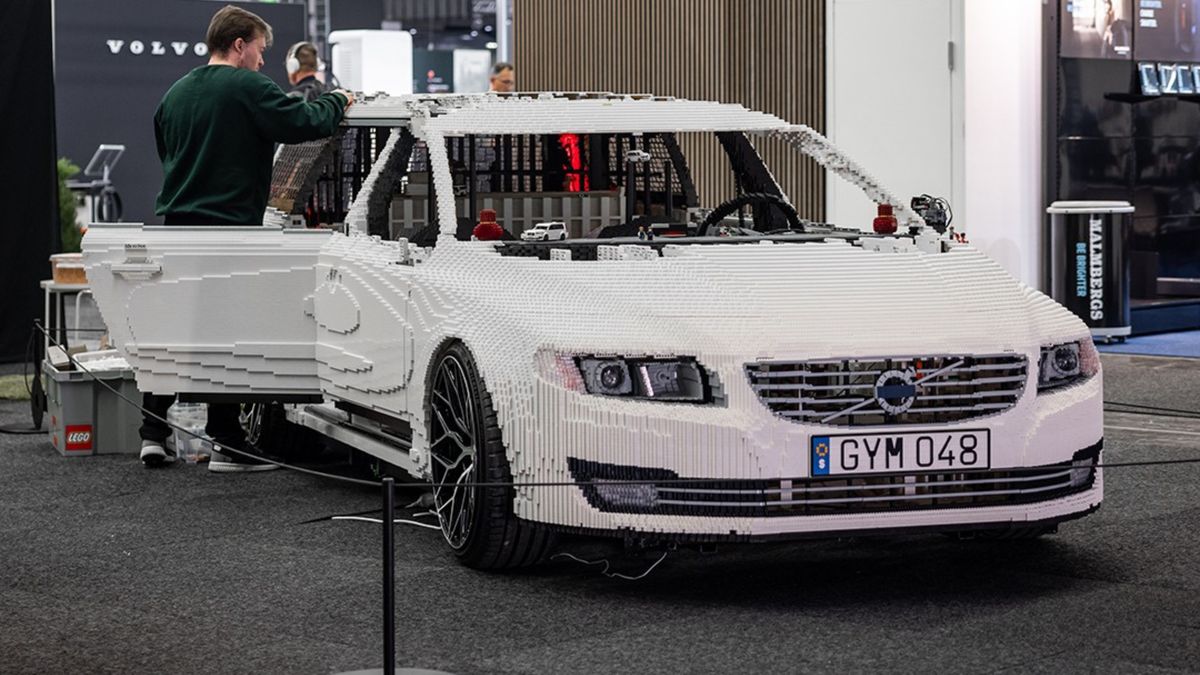 Volvo V70 z 400 tys. klocków Lego wygląda świetnie, a na dodatek jeździ!