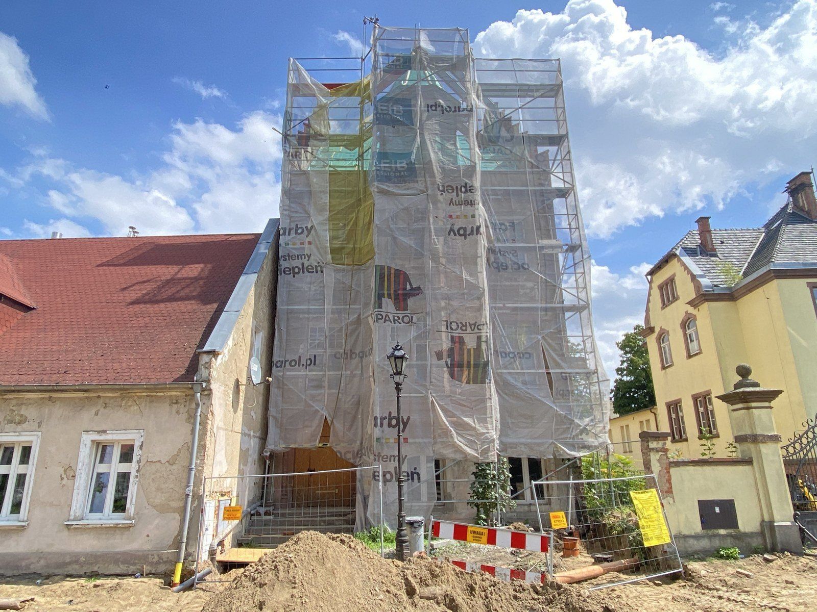 Remont kamienicy przy Królowej Jadwigi