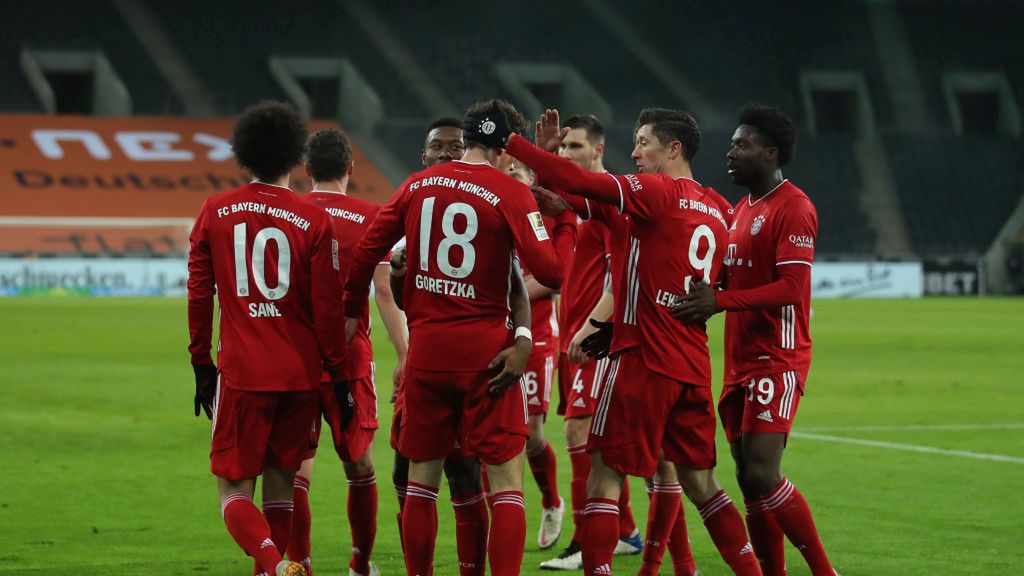 Zdjęcie okładkowe artykułu: Getty Images / Lars Baron / Na zdjęciu: piłkarze Bayernu Monachium