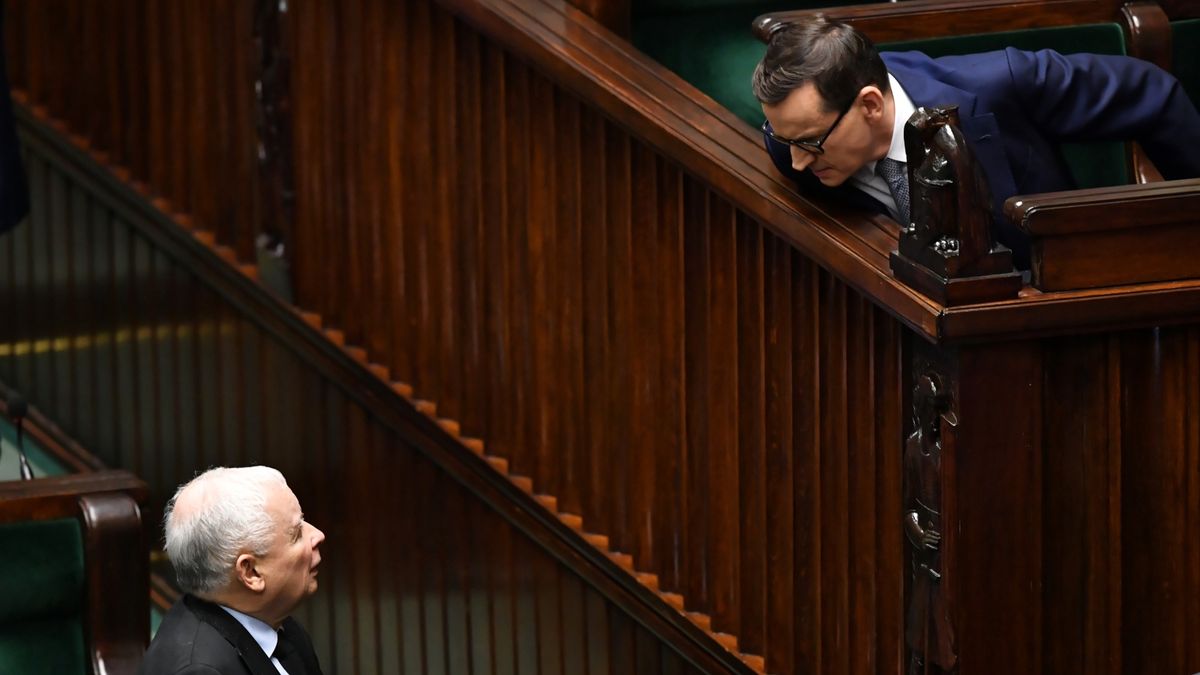 Zarówno prezes Jarosław Kaczyński i premier Mateusz Morawiecki obiecują rozwiązanie problemu wysokich cen węgla