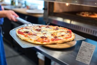 Paragon z pizzerii. Jedna pozycja ją zaskoczyła