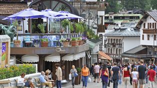 Chodzą półnago i myją się na ulicy. Włoskie miasto ma dość