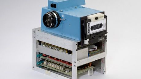 Pierwszy aparat cyfrowy 1