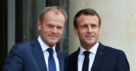 Tusk zwrócił się do Macrona. Przy okazji uderzył w Morawieckiego