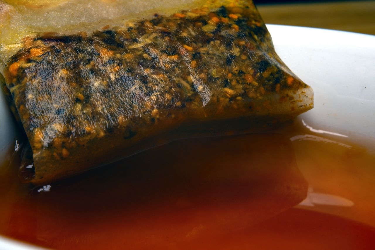 Popularna herbatka na trawienie wycofana. Zagrożenie salmonellą