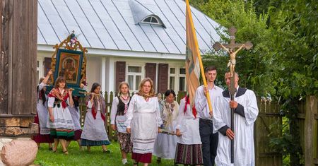 Odpust w Lubelskim skansenie. Mnóstwo atrakcji dla dzieci i rodziców. Wicie bukietów, miody i produkty ekologiczne