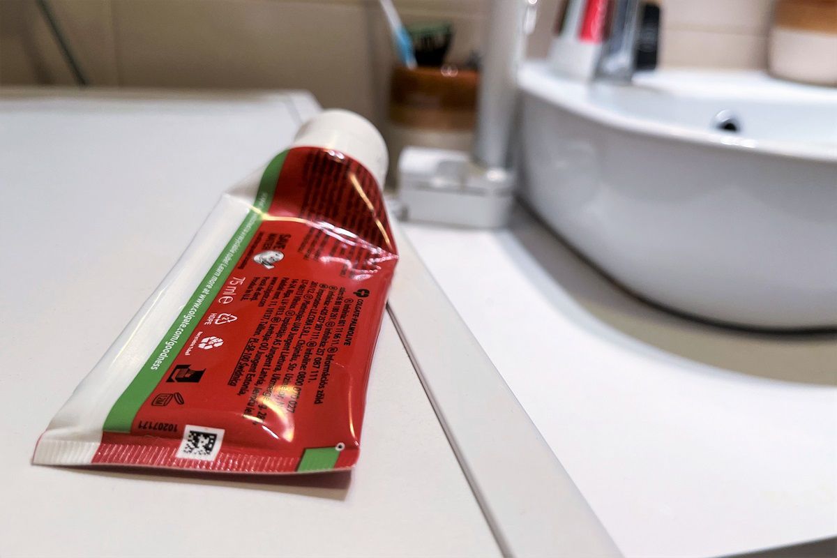 Co zdradzają oznaczenia past do mycia zębów? fot. Genialne.pl