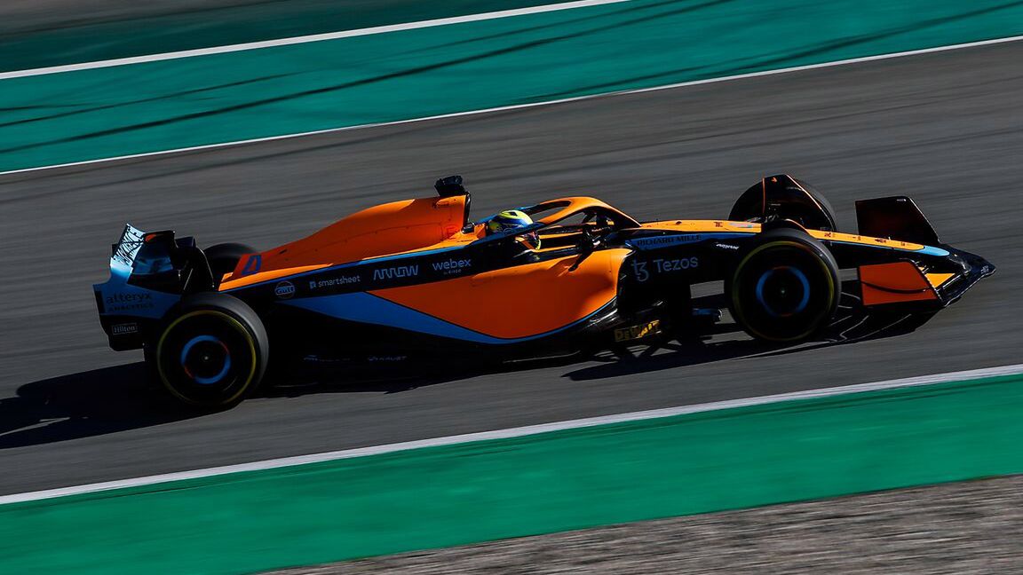Zdjęcie okładkowe artykułu: Twitter / McLaren / Na zdjęciu: Daniel Ricciardo za kierownicą McLarena