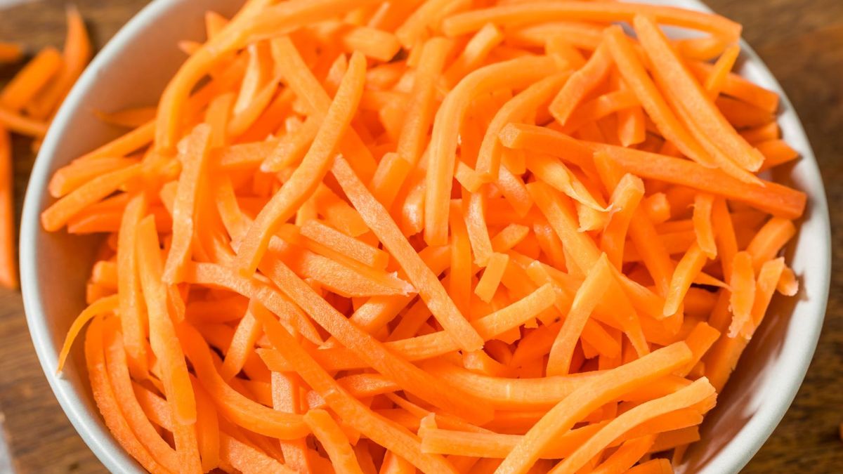 Jedna duża marchew pokrywa 100% dziennego zapotrzebowania na witaminę A.