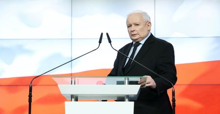 Kaczyński uruchomił lawinę. "Czy kobiety umarły w ramach wrogiej propagandy przeciw PiS?"