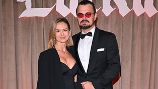 ŚLICZNA żona skradła całe show! Dawid Ogrodnik zabrał ją na premierę "Lalki" [ZDJĘCIA]