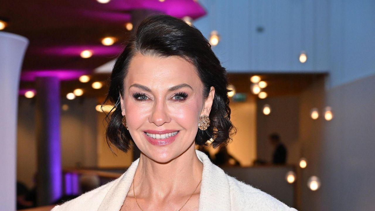 Anna Popek jak Krzysztof Ibisz. Młodsza z każdym rokiem i z książką o urodzie na koncie