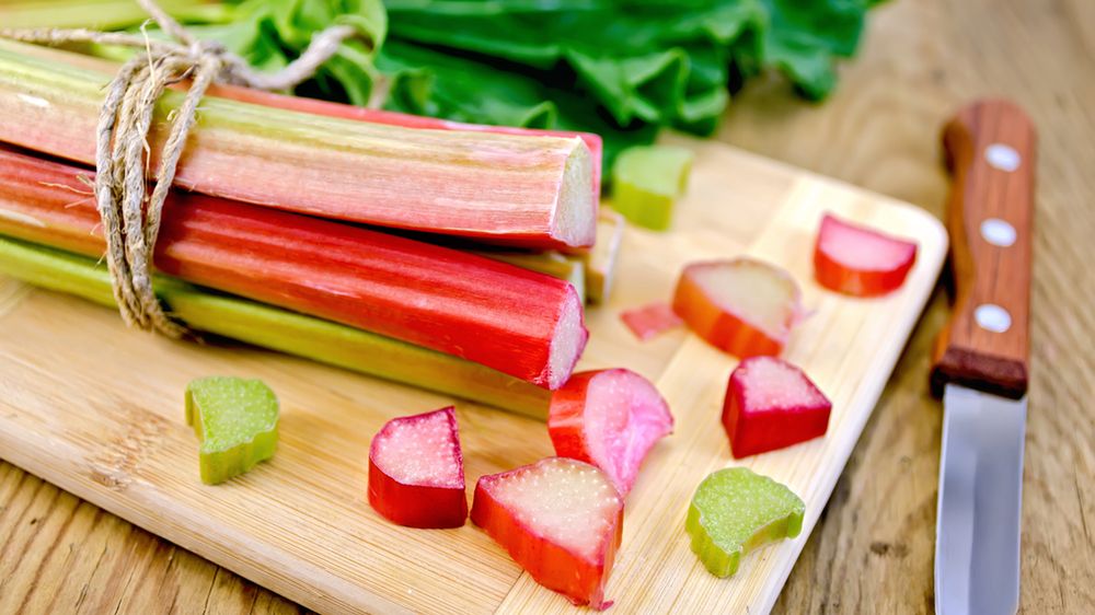 Rabarbar - właściwości, zastosowanie, przeciwwskazania 