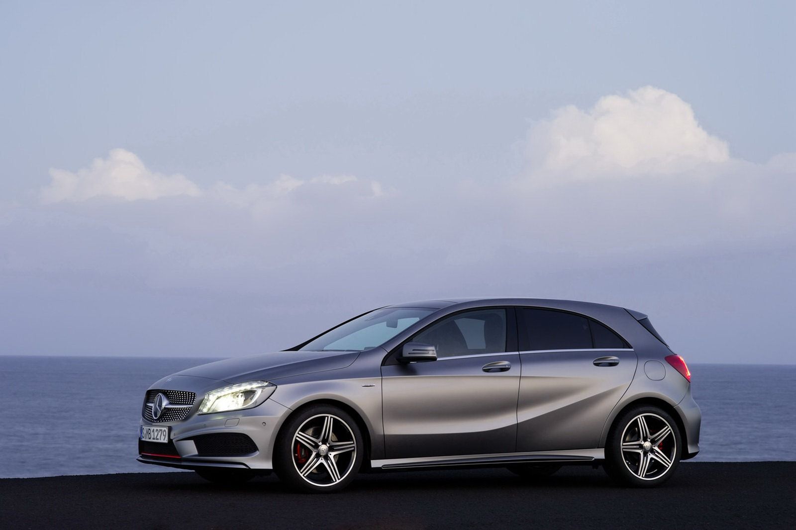 Mercedes-Benz klasy A (W176) - obszerna galeria prosto od producenta 98