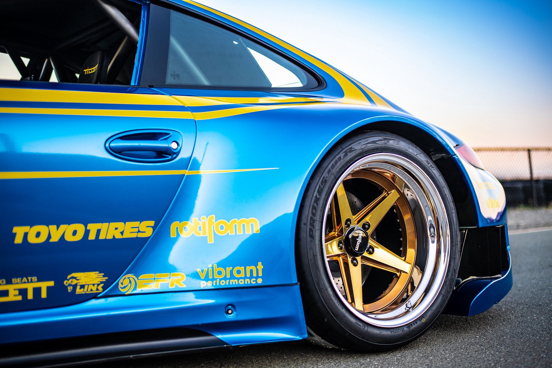 Porsche 911 GT3 z silnikiem z Imprezy STI