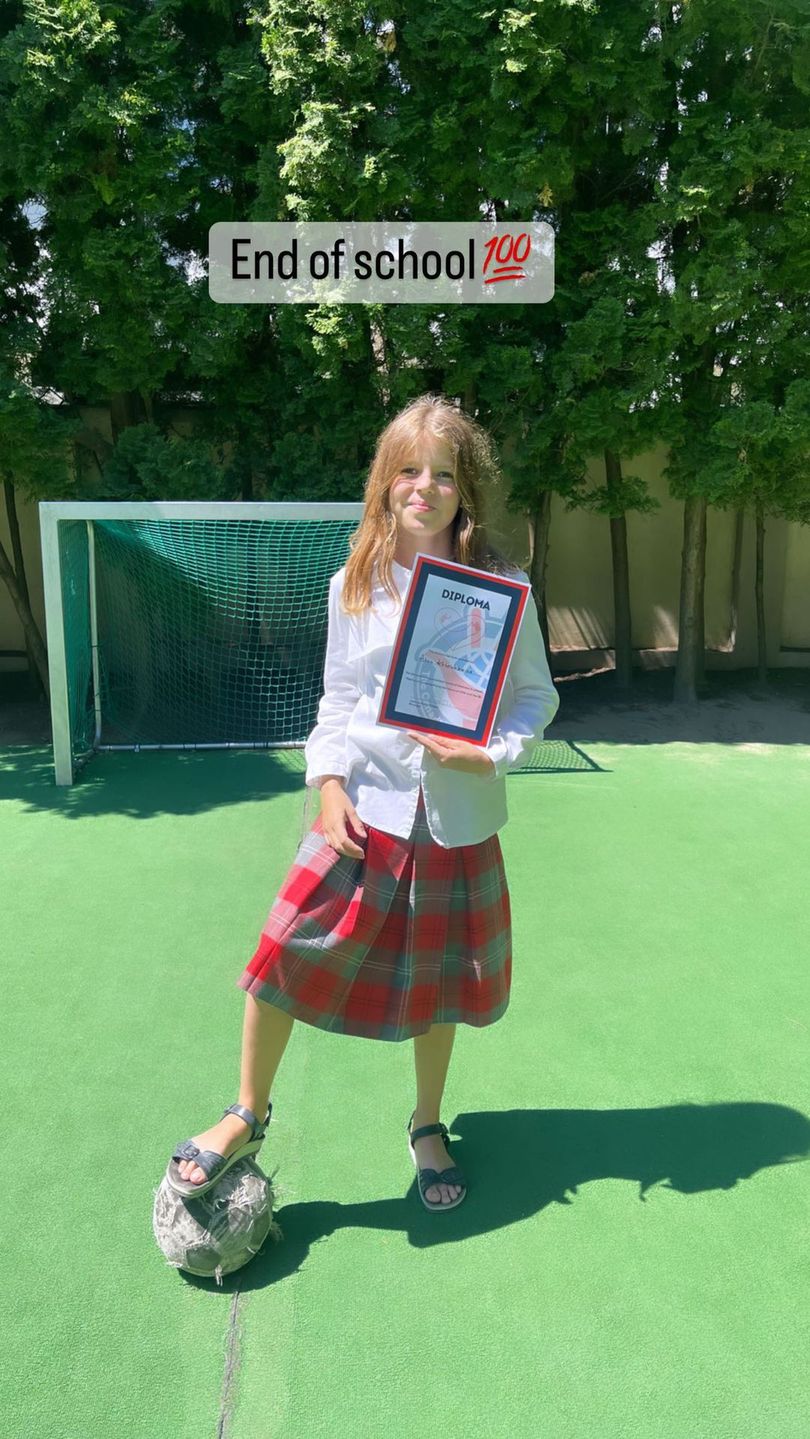 Małgorzata Szumowska - Gwiazdy celebrują zakończenie roku szkolnego