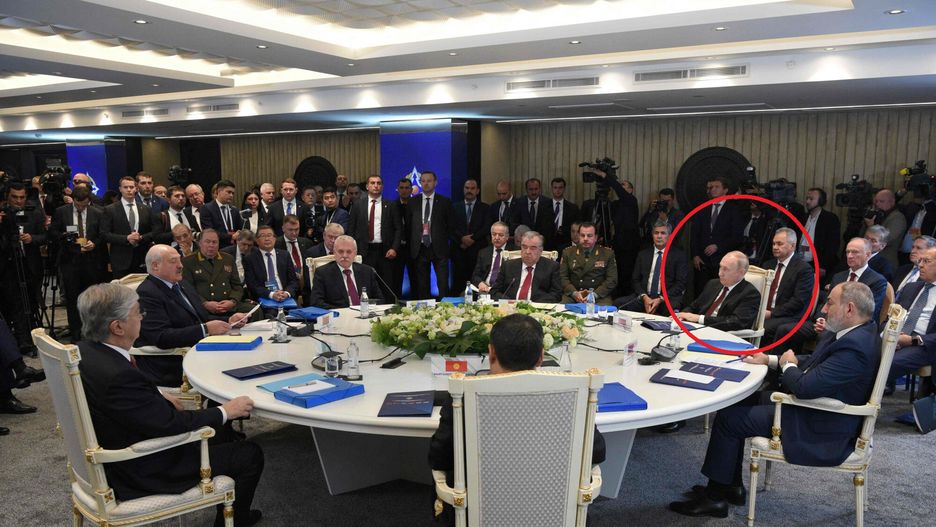 Temporary
Tajikistan's President Emomali Rakhmon (C), Russian President Vladimir Putin (2ndR), Armenian Prime Minister Nikol Pashinyan (R), Kyrgyz President Sadyr Japarov (back), Kazakhstan's President-elect Kassym-Jomart Tokayev (L) and Belarus President Alexander Lukashenko (2ndL) attend the Collective Security Treaty Organization (CSTO) Leaders meeting in Yerevan on November 23, 2022. (Photo by KAREN MINASYAN / AFP)
KAREN MINASYAN