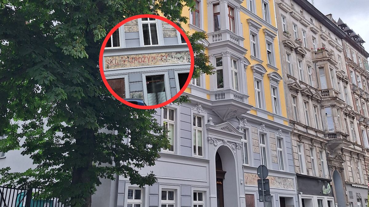 Podczas remontu kamienicy odkryto polskie i niemieckie szyldy 