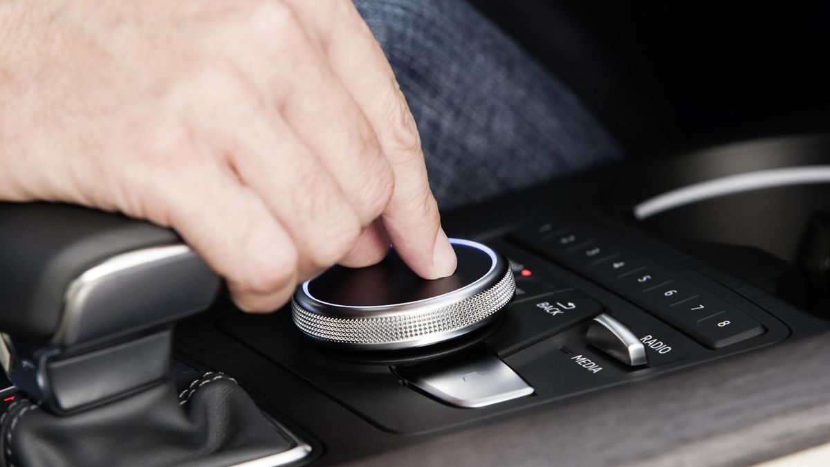 Niektóre funkcje w samochodzie mają na celu poprawić bezpieczeństwo i wygodę, a w praktyce okazują sie przekleństwem.