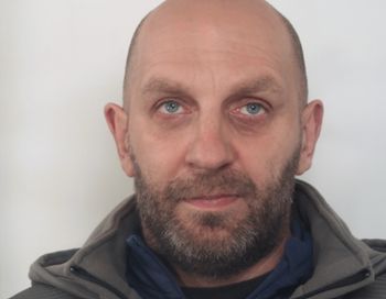 Ujawnili zdjęcie "Małolata". Szukają Piotra Gintowta