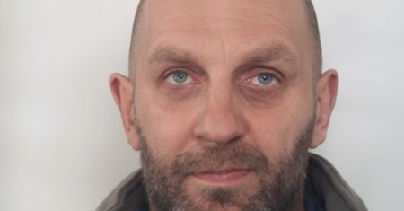 Ujawnili zdjęcie "Małolata". Szukają Piotra Gintowta
