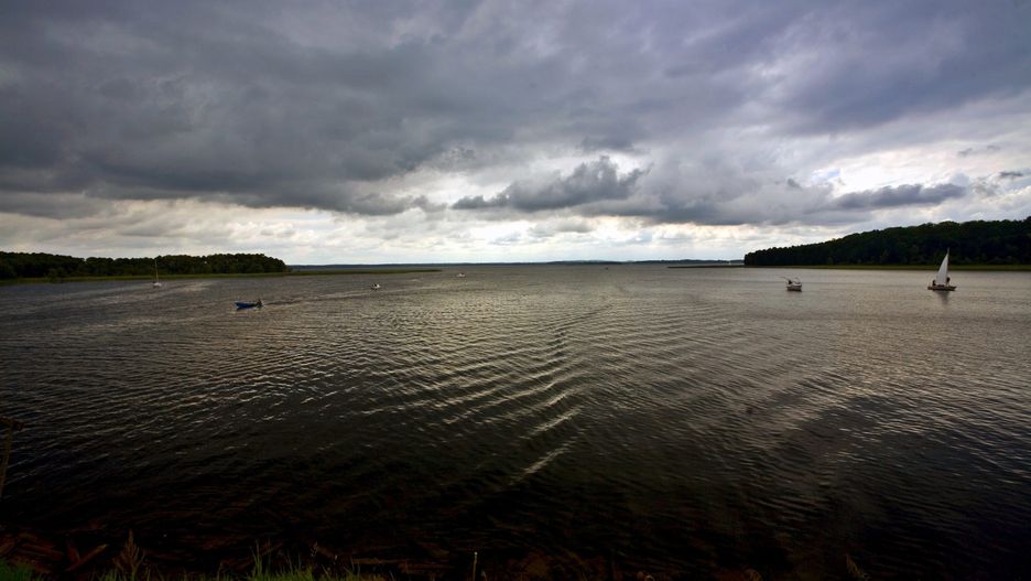 Mazury: 18-latek zaginął na jeziorze Dargin