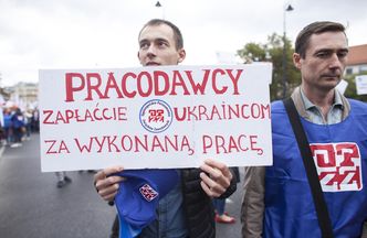 Ukraińców w Polsce wykorzystują nieuczciwi pośrednicy pracy. Inspekcja pracy nie reaguje