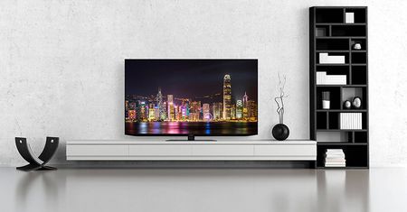 Sharp też ma telewizor OLED, którym chciałby nas zainteresować