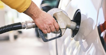Kupił tysiąc litrów paliwa. Skandal na stacji paliw w Ostrołęce