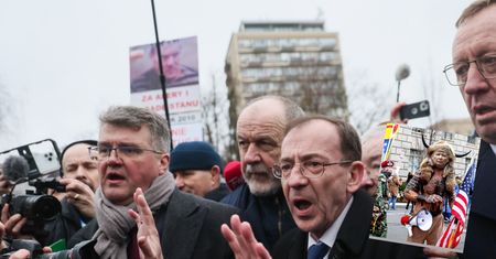 Kamiński i Wąsik próbowali wejść do Sejmu. Sieć zalała fala memów
