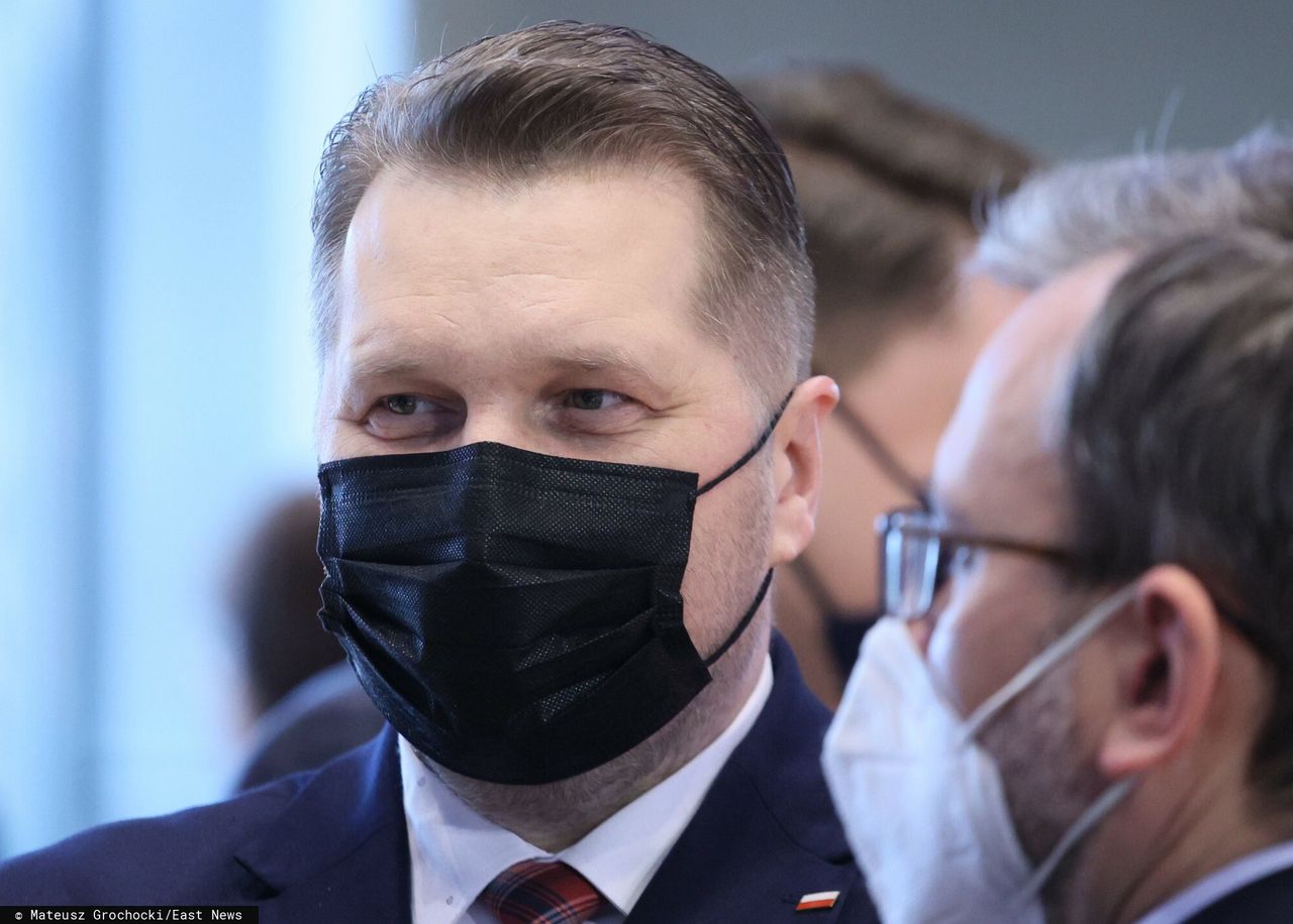 Minister Przemysław Czarnek ogłosił decyzję ws. nauki zdalnej 