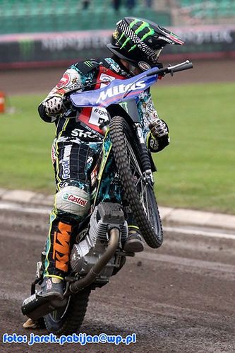 Chris Holder w Cardiff wygrywał dwukrotnie. Australijczyka trzeba brać także pod uwagę przy obstawianiu zwycięzcy sobotniego turnieju.