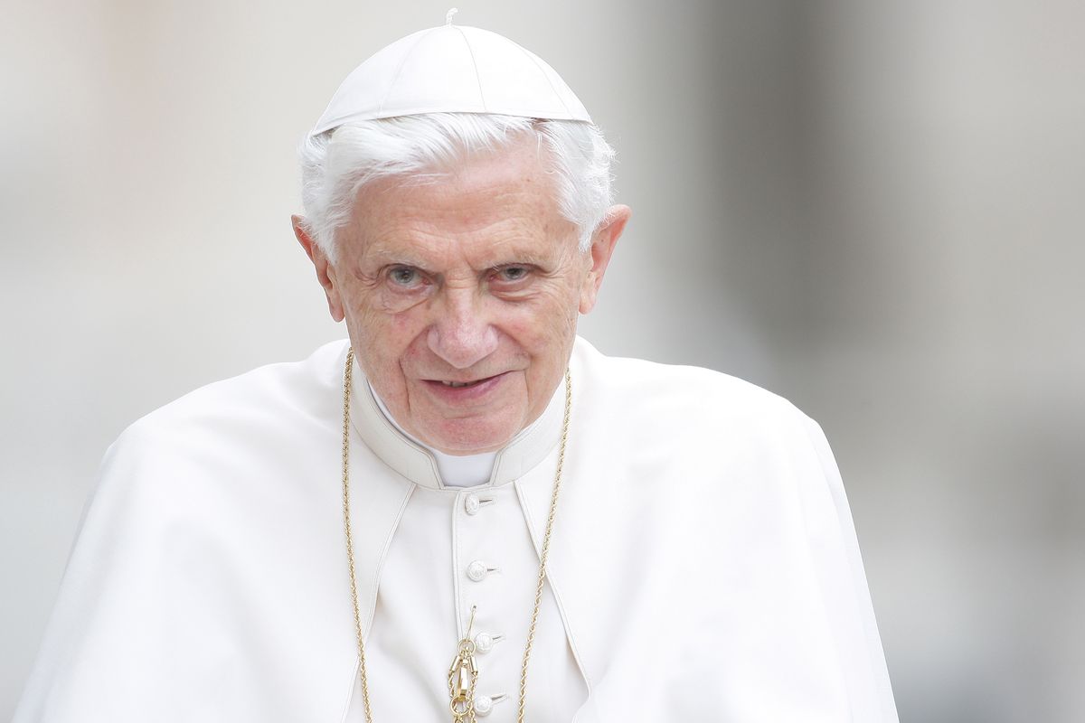 Benedykt XVI miał nie reagować na przypadki pedofili 