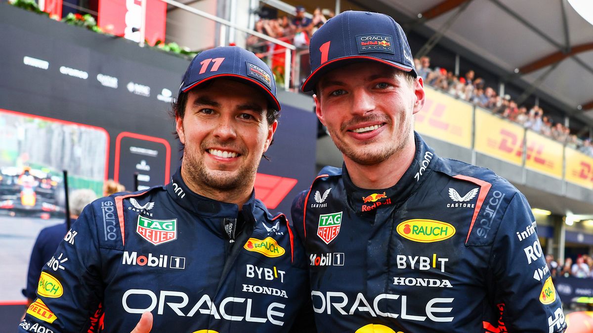 Sergio Perez (po lewej) i Max Verstappen