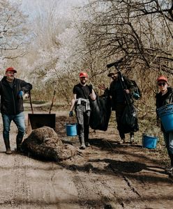 Dow organizuje akcję sprzątania warszawskiego obszaru Natura 2000, aby wesprzeć globalną kampanię #PullingOurWeight