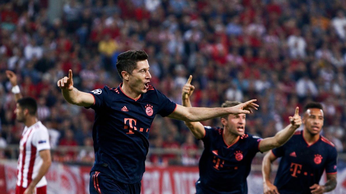PAP/EPA / GEORGIA PANAGOPOULOU / Na zdjęciu: Robert Lewandowski