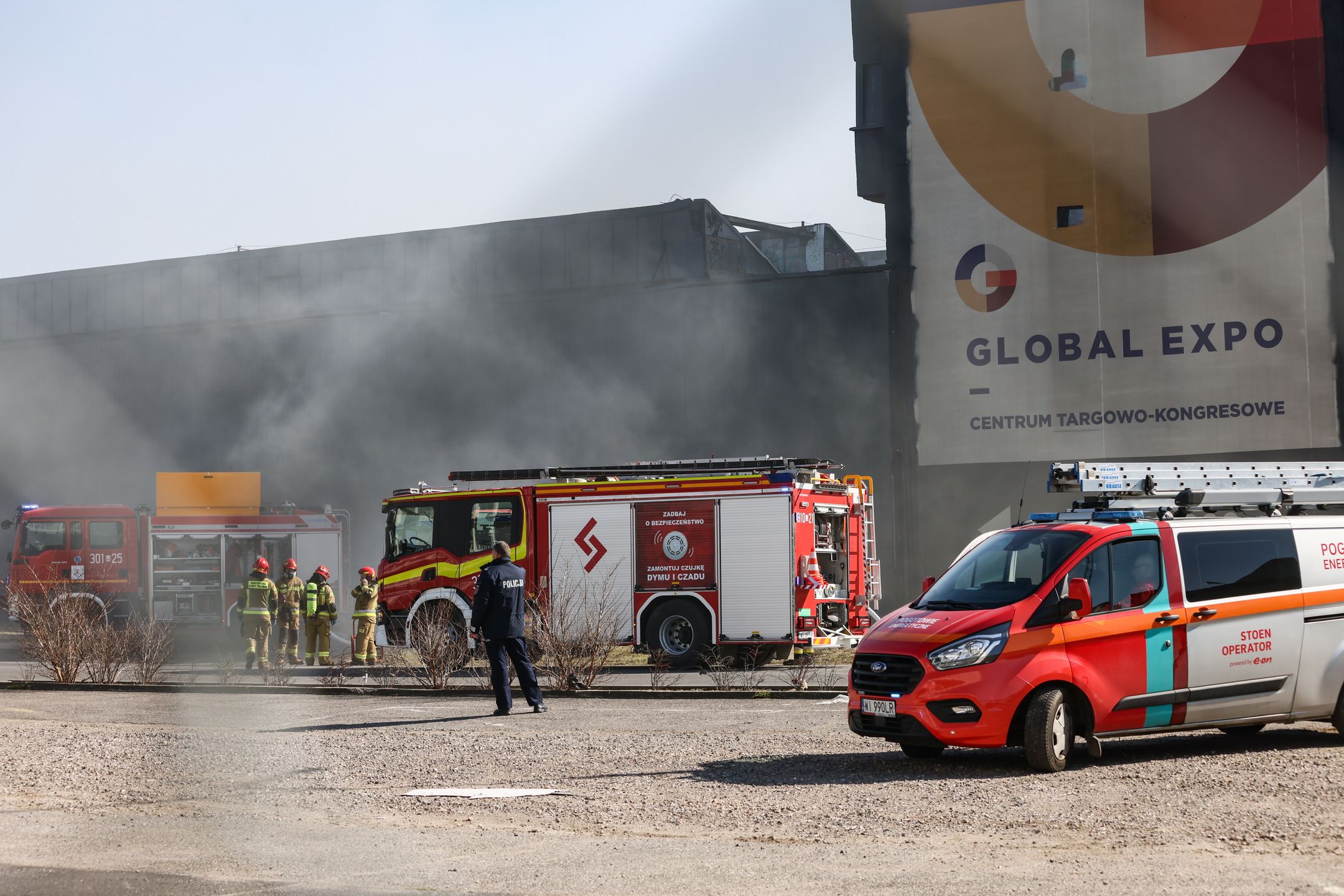 Pożar w hali przy Modlińskiej 6D w Warszawie